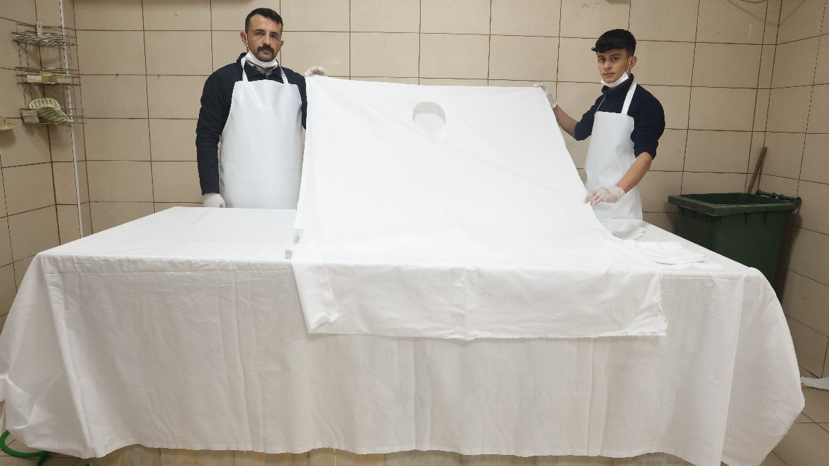 Kahramanmaraş merkezli depremlerin ardından, bölgedeki gassalların tanıklıklarıyla yaşanan acıları, dayanışmayı
