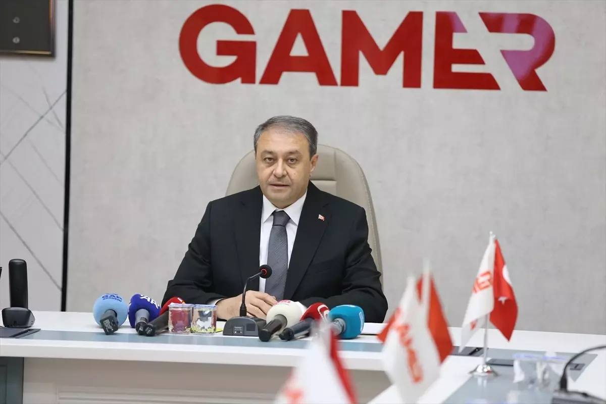 Kahramanmaraş merkezli depremlerin ikinci yılı anma töreninde, kaybettiklerimizi anıyor ve
