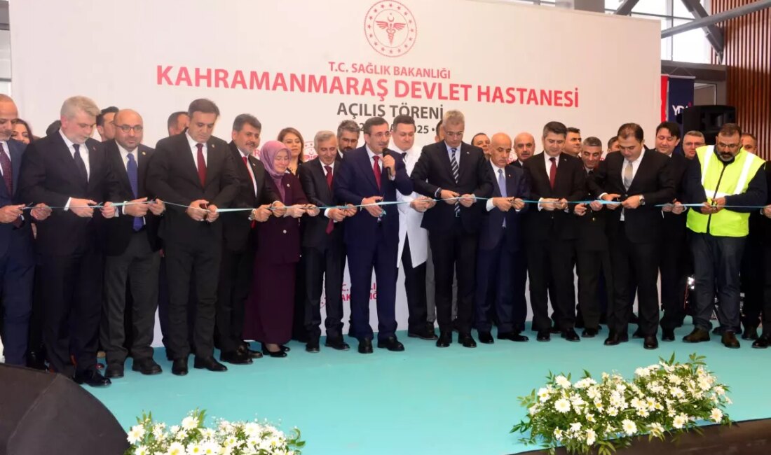 Kahramanmaraş'ta sağlık hizmetlerini güçlendiren 400 yataklı yeni devlet hastanesi açıldı.