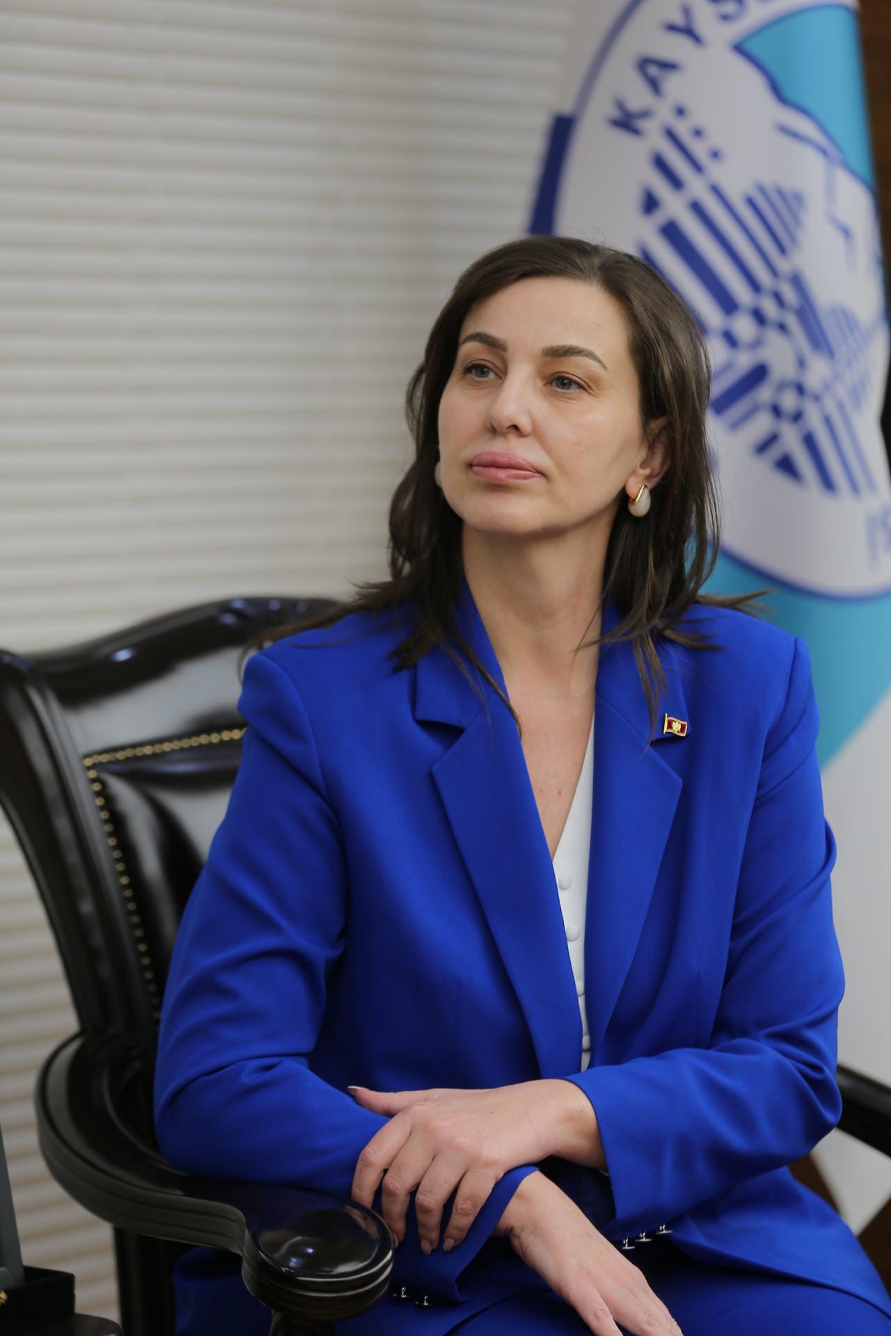 Karadağ'ın İlk Türk Kökenli Milletvekili Ankara'da Anlamlı Bir Ziyarette Bulundu
