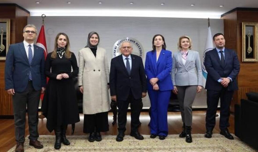 Karadağ'ın ilk Türk kökenli milletvekili Nada Lakovic, Türkiye'yi ziyaret ediyor.