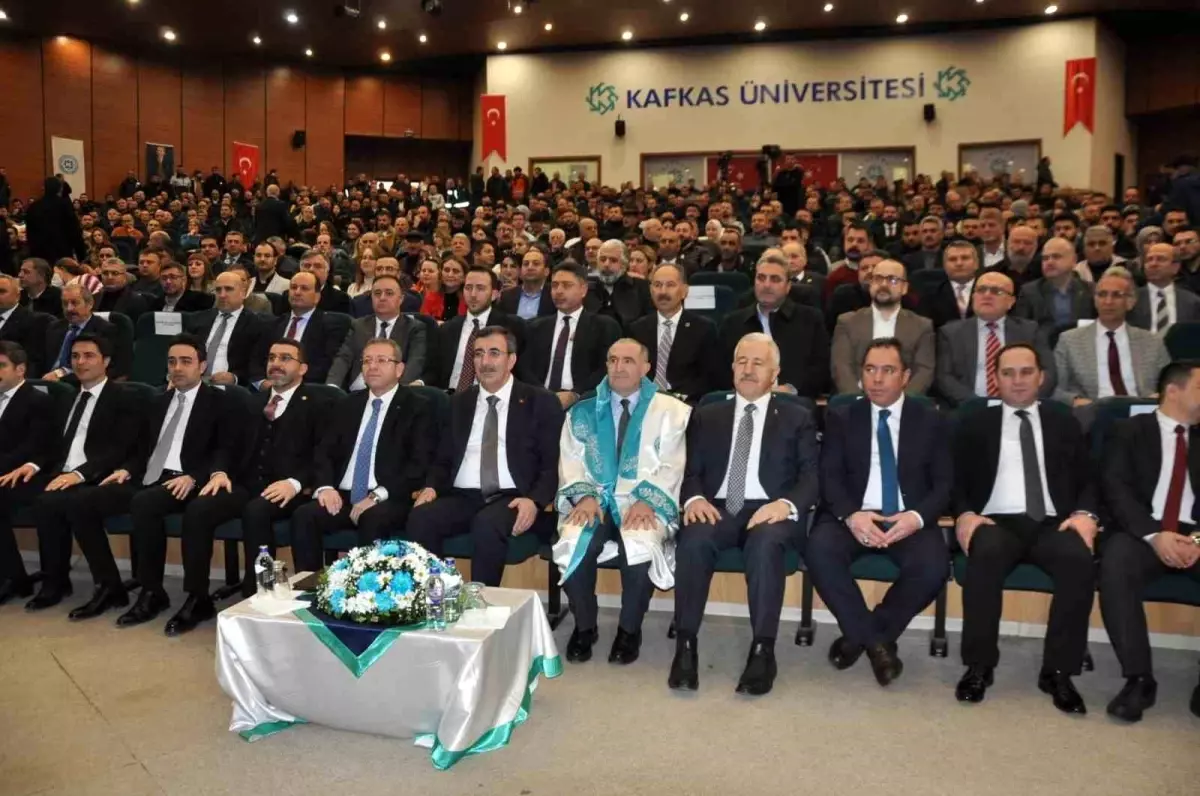 Kars'ta yeni açılan Meslek Yüksek Okulu, Diş Fakültesi Hastanesi ve