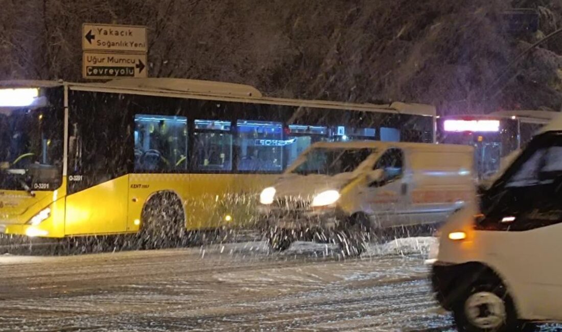 İstanbul Kartal’da frenlerin tutmadığını belirten İETT otobüsü sürücüsü, otobüste bulunan