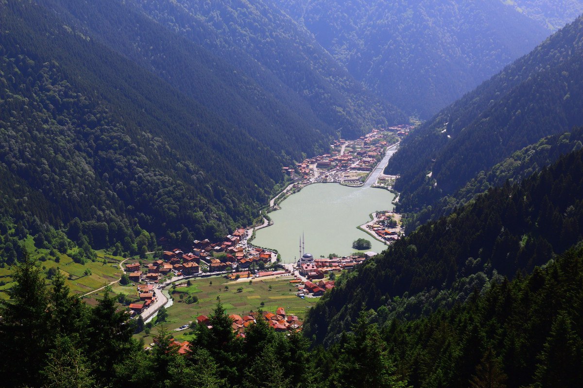 Kartalkaya Kayak Merkezi'nde Yangın Sonrası Denetim Seferberliği