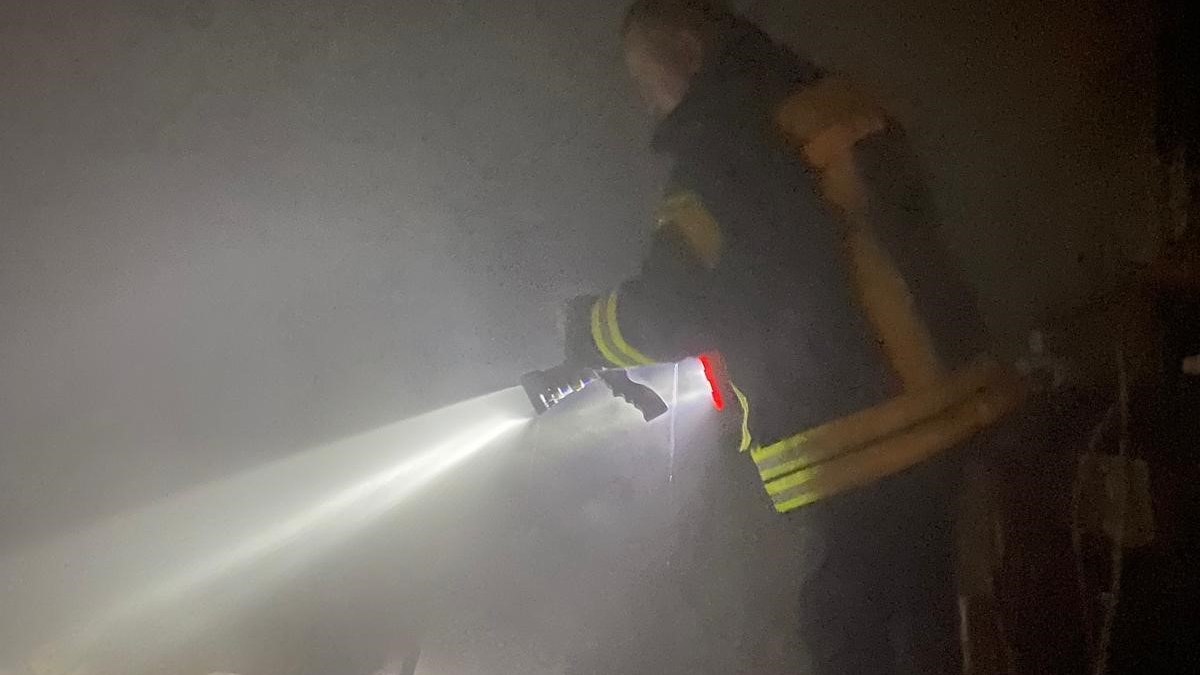 Kastamonu'da bir marangoz atölyesinde meydana gelen yangın, çevrede paniğe neden