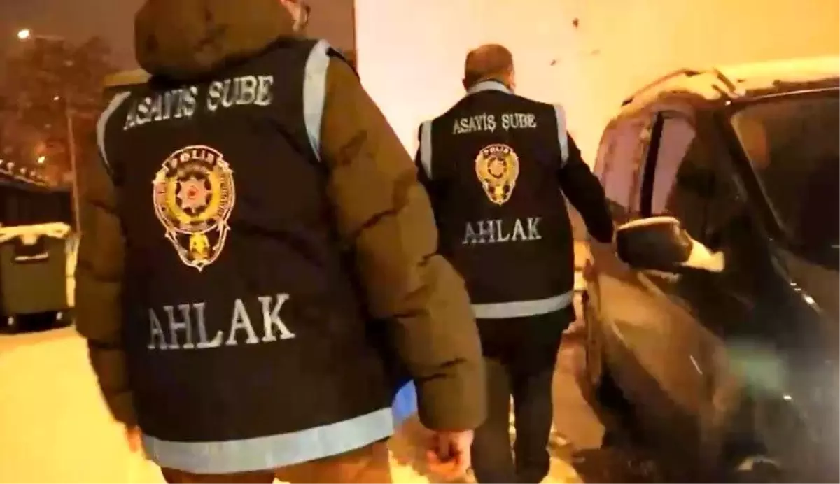 Kayseri'de gerçekleştirilen fuhuş operasyonunda 10 kadın kurtarıldı. Güvenlik güçleri, insan