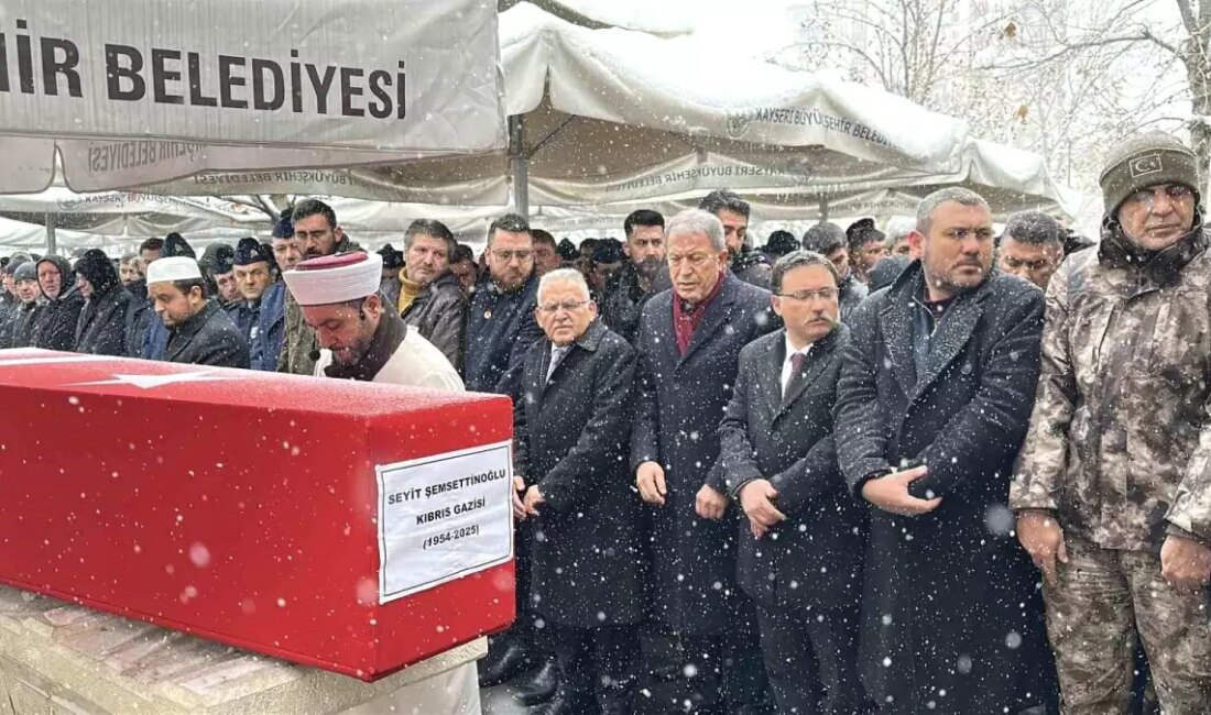 Kayseri'de Kıbrıs Gazisi Seyit Şemsettinoğlu'na son veda gerçekleştirildi. Vatanseverliği ve
