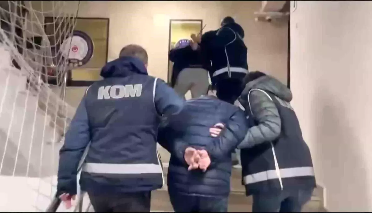 Kayseri'de meydana gelen silahlı saldırının güvenlik kamerası görüntüleri ortaya çıktı.
