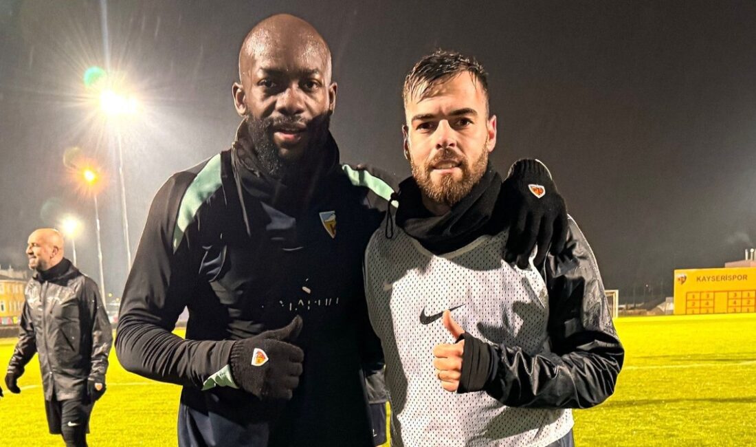 Kayserispor'un yıldız oyuncusu Bahoken, takım arkadaşlarından özür dileyerek tekrar kadroya