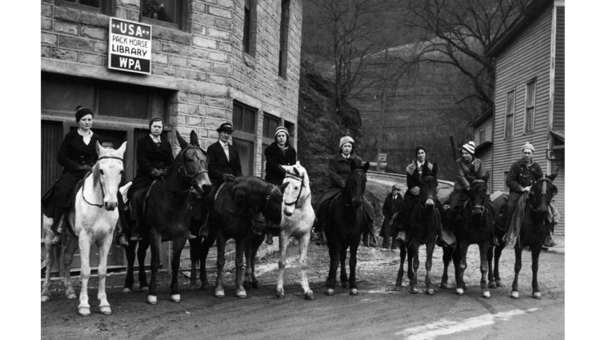 Kentucky'nin Pack Horse Kütüphanesi, 1930'larda kadınların kitapları uzak köylere taşıdığı