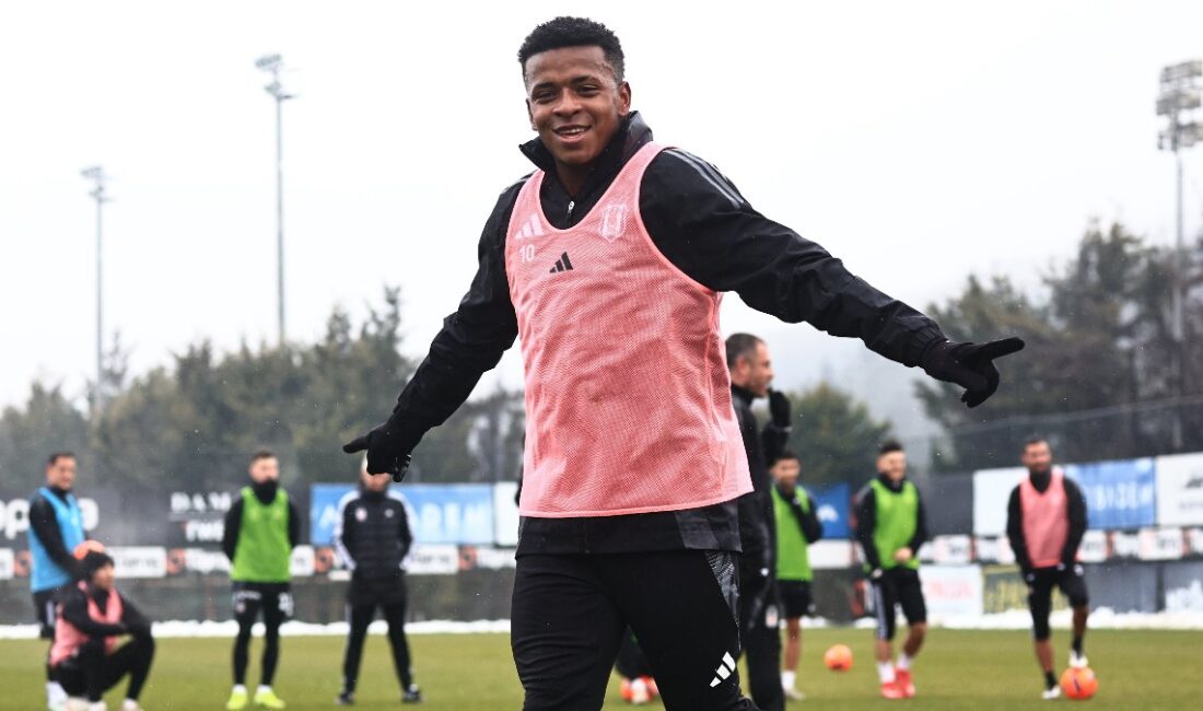 Keny Arroyo, Beşiktaş'a transfer oldu! Genç yetenek, yeni takımında büyük