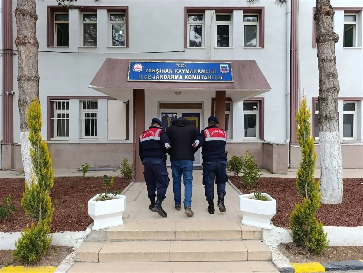 Kırıkkale'de düzenlenen başarılı bir operasyonla, 3 firari hükümlü yakalandı. Olayın