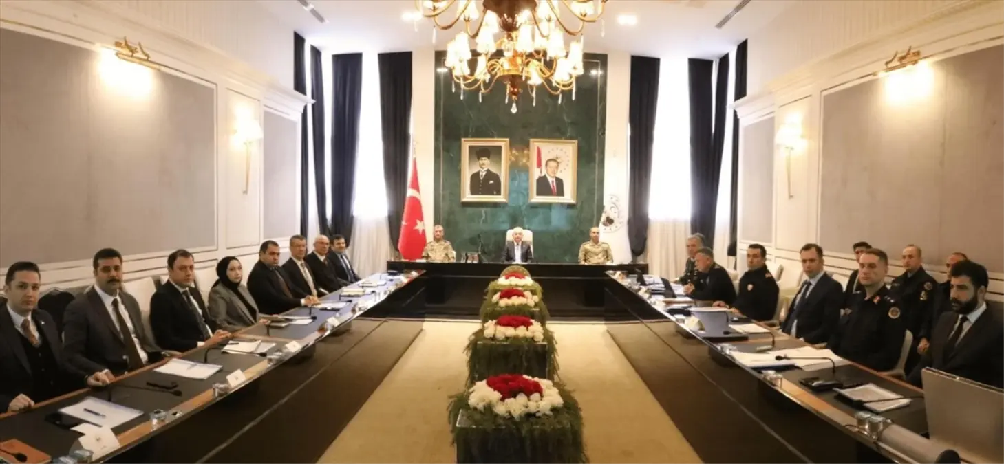 Kırklareli'nde düzenlenen Güvenlik ve Asayiş Koordinasyon Toplantısı, il genelindeki güvenlik