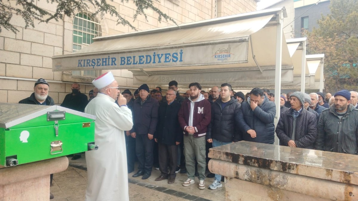 Kırşehir'de meydana gelen motosiklet kazasında genç bir adam hayatını kaybetti.