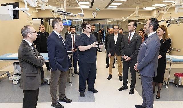 Koç Üniversitesi Hastanesi ve Medtronic, robotik cerrahi alanında yenilikçi bir