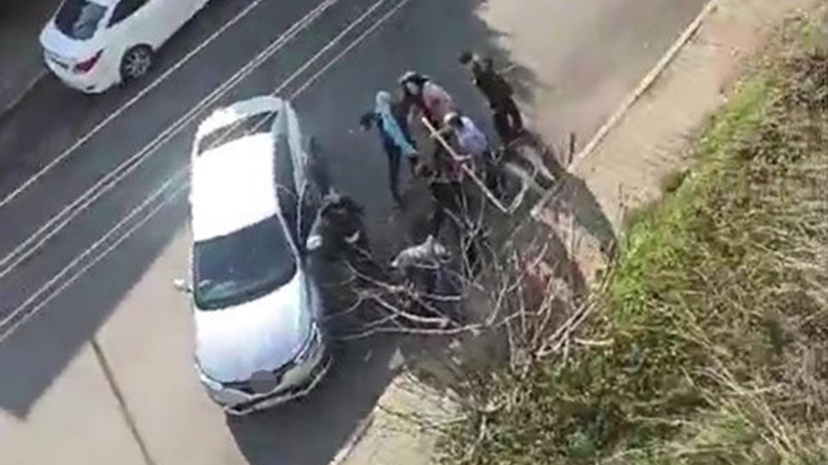 Kocaeli'de eski eşi tarafından bıçaklanan bir kadın, ağır yaralı olarak