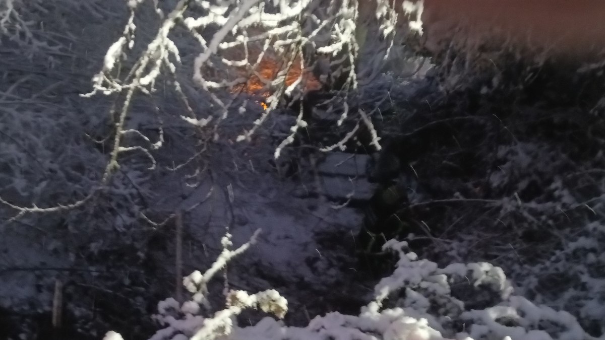 Kocaeli'de jandarma aracının uçuruma devrilmesi sonucu 2 jandarma çalışanı yaralandı.