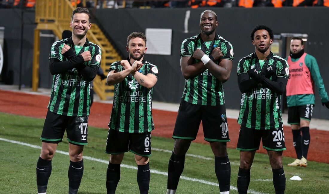 Kocaelispor, Manisa FK'yi 2-0 yenerek liderliğini sürdürdü. Maçın detayları, oyuncuların