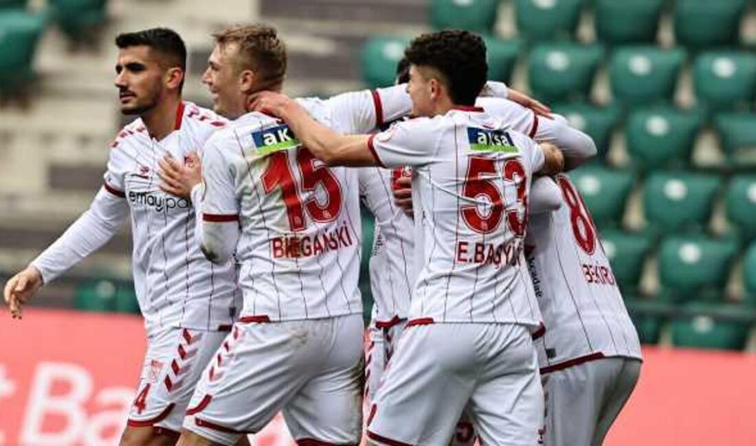 Kocaelispor ile Sivasspor arasında gerçekleşen heyecan dolu maçta Sivasspor'un 2-0'lık