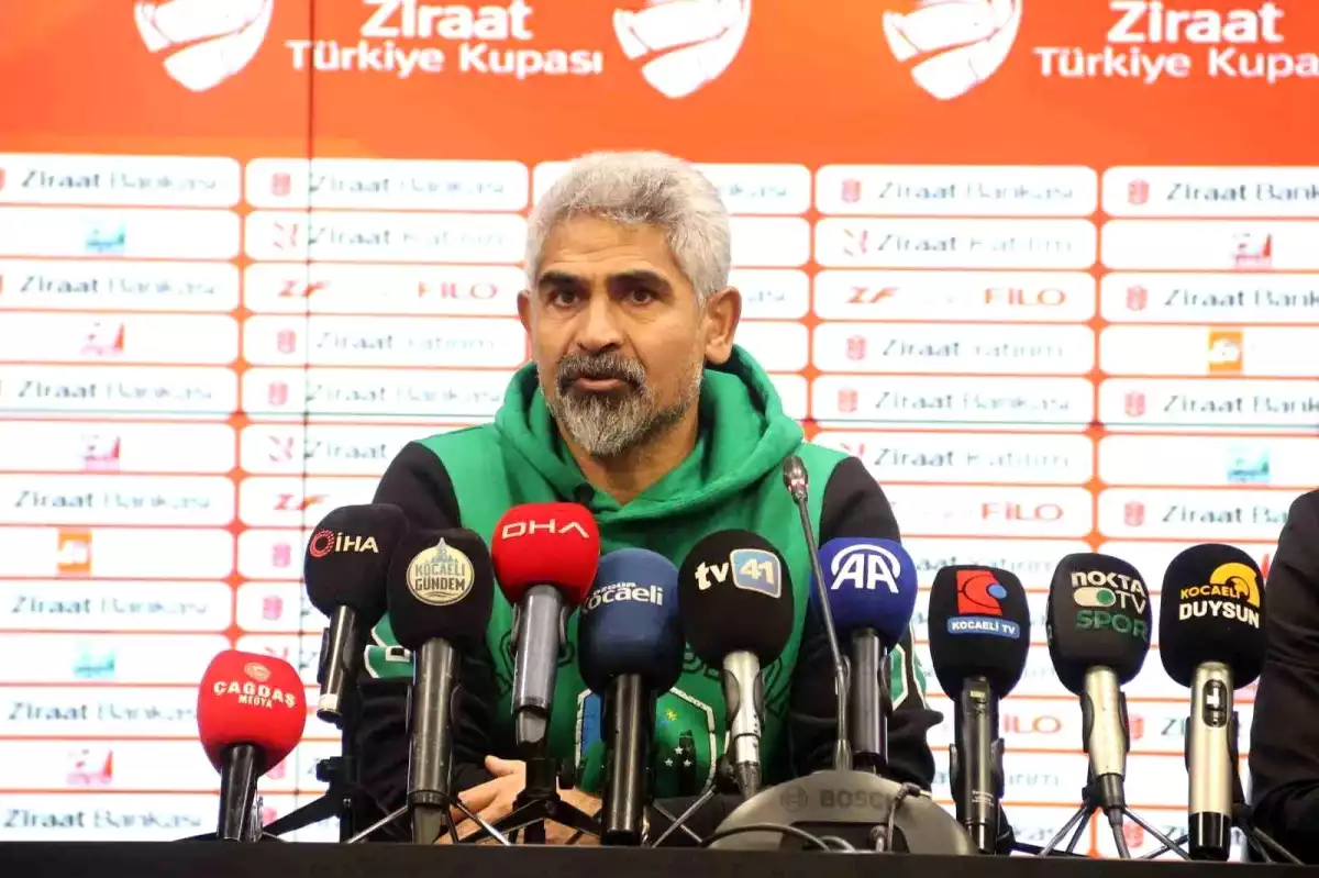 Kocaelispor Teknik Direktörü İsmet Taşdemir, Sivasspor maçı sonrası önemli açıklamalarda