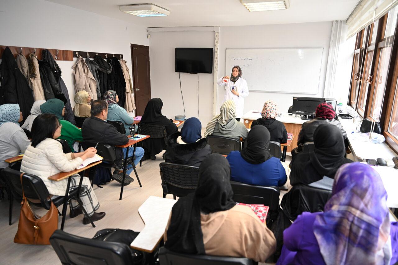 Konya Büyükşehir Belediyesi Meslek Edindirme Kursları (KOMEK) ile Aile Sanat