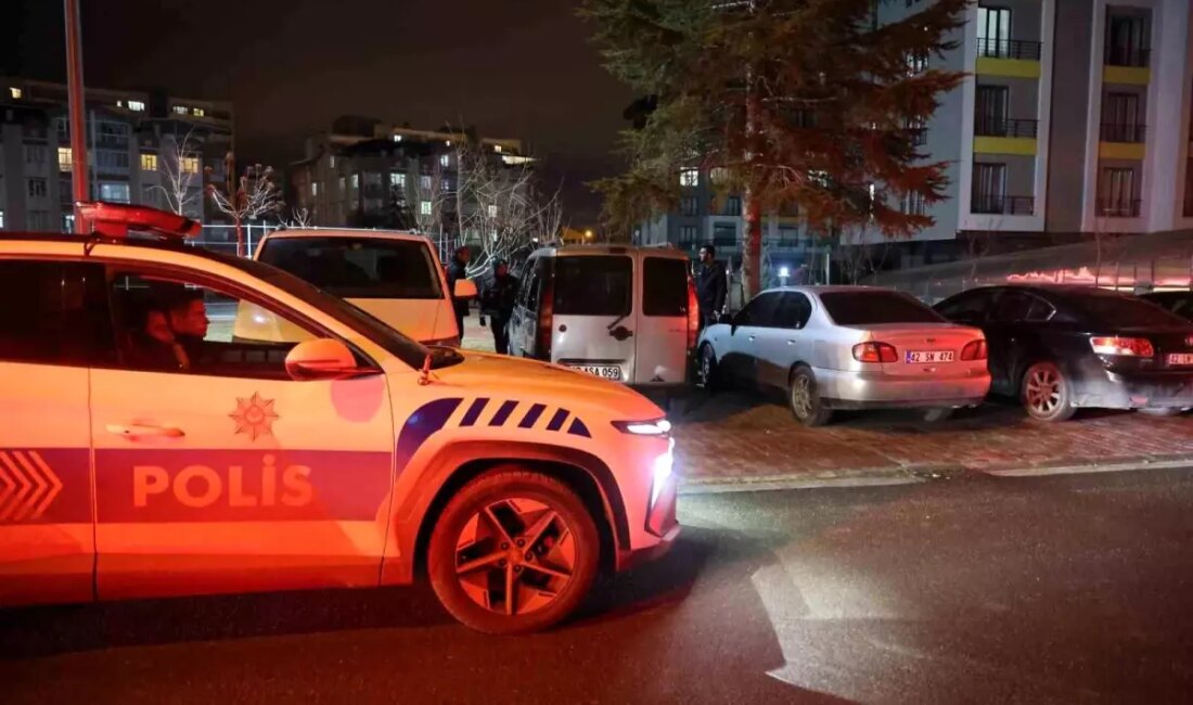 Polisin 'dur' ihtarına uymayan şoför, kovalamacanın akabinde yakalanarak gözaltına alındı.