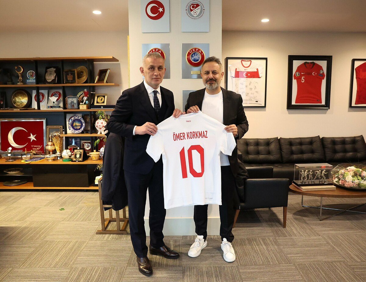 Konyaspor Başkanı Ömer Korkmaz, TFF Başkanı İbrahim Hacıosmanoğlu'nu Ziyaret Etti