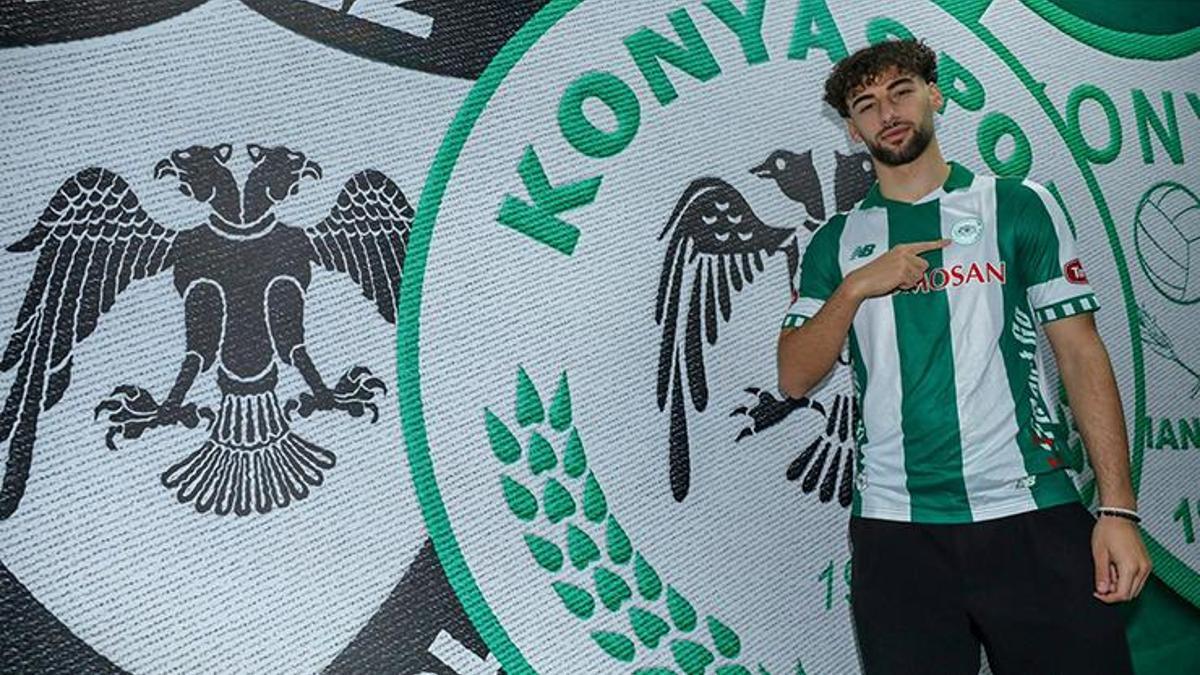 Konyaspor, Mehmet Kaya ile 3,5 yıllık sözleşme imzalayarak kadrosunu güçlendirdi.