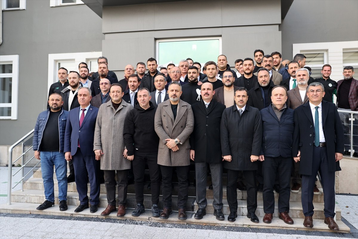 Konyaspor Yönetiminden Önemli Toplantı
