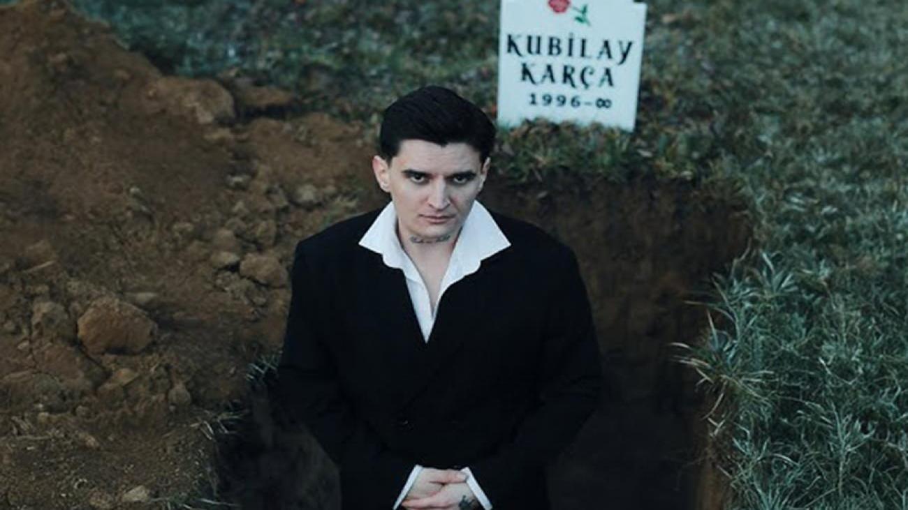 Kubilay Karça'nın yeni şarkısı 'Ayaza Serdim', müzikseverlerden büyük ilgi görüyor.