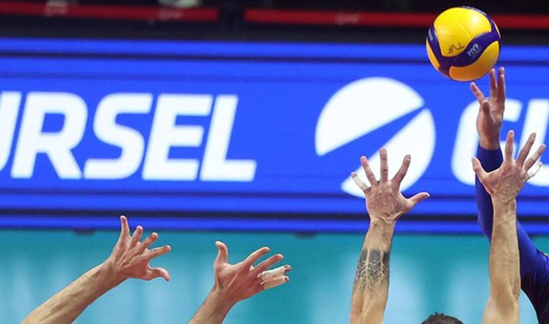 Voleybolda 2025 Erkekler AXA Sigorta Kupa Voley yarı finalinde Halkbank-İstanbul