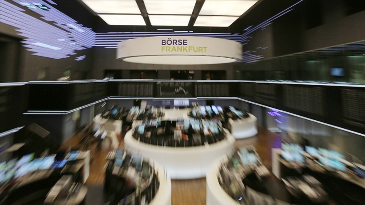 Küresel piyasalarda değer kaybı devam ederken, Alman Borsası DAX 40'ta