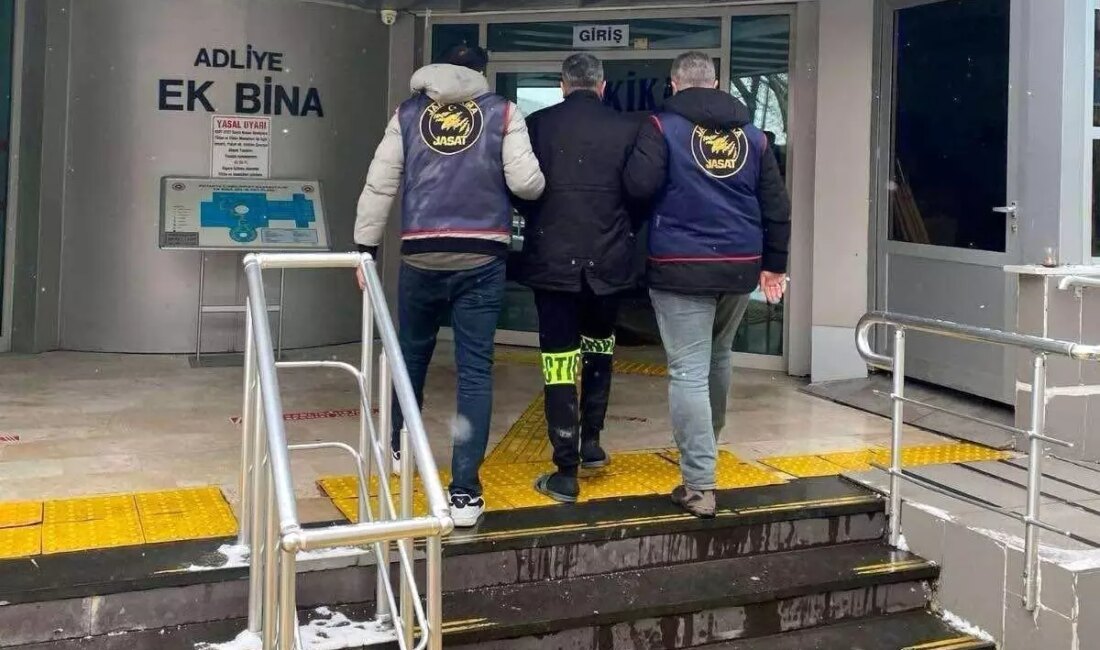 Kütahya'da cinayet zanlısının yakalandığı olay, şehirde büyük bir yankı uyandırdı.