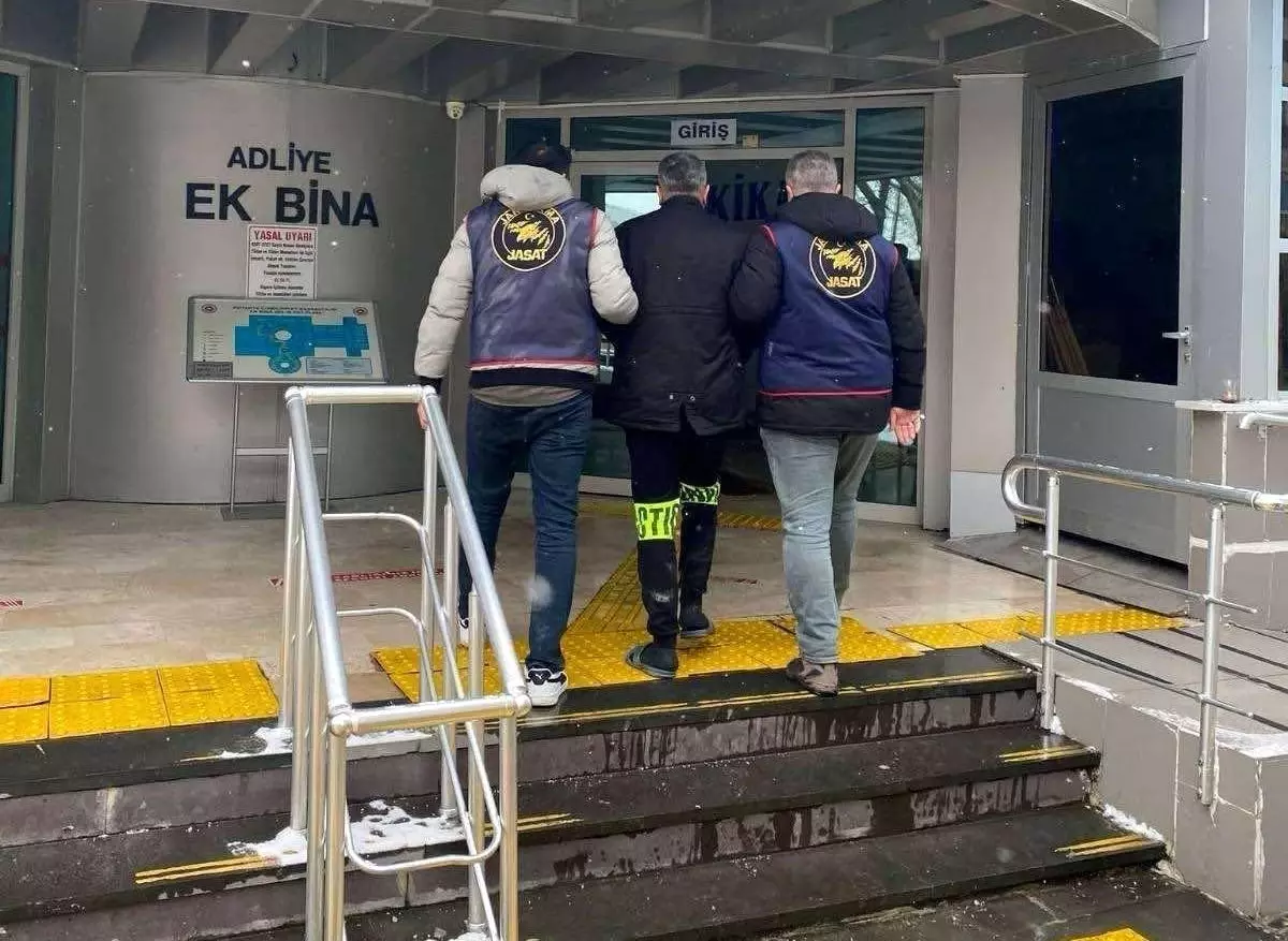 Kütahya'da cinayet zanlısının yakalandığı olay, şehirde büyük bir yankı uyandırdı.