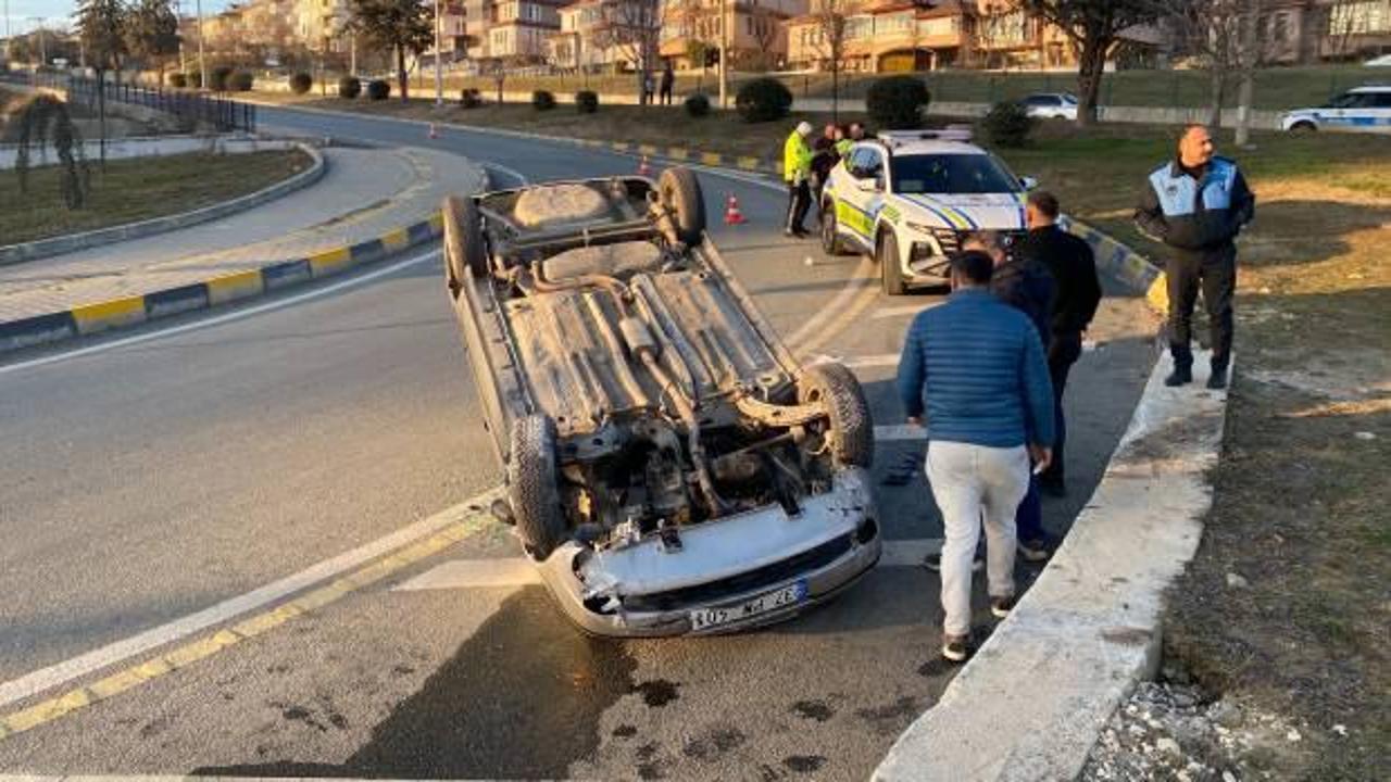 Kuzeykent'te meydana gelen kazada takla atan araçta bir anne ve