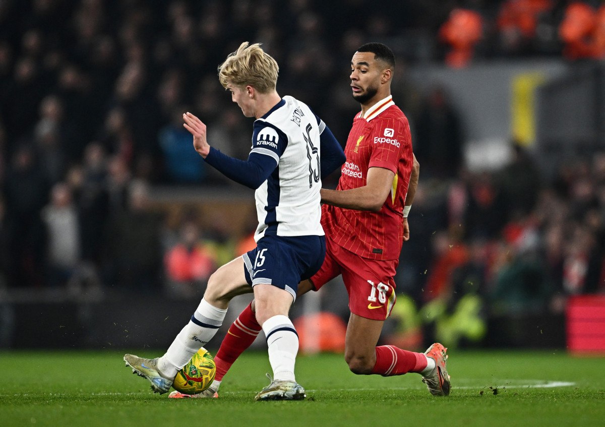 Liverpool, Tottenham'ı 4-0 Mağlup Ederek Finale Yükseldi