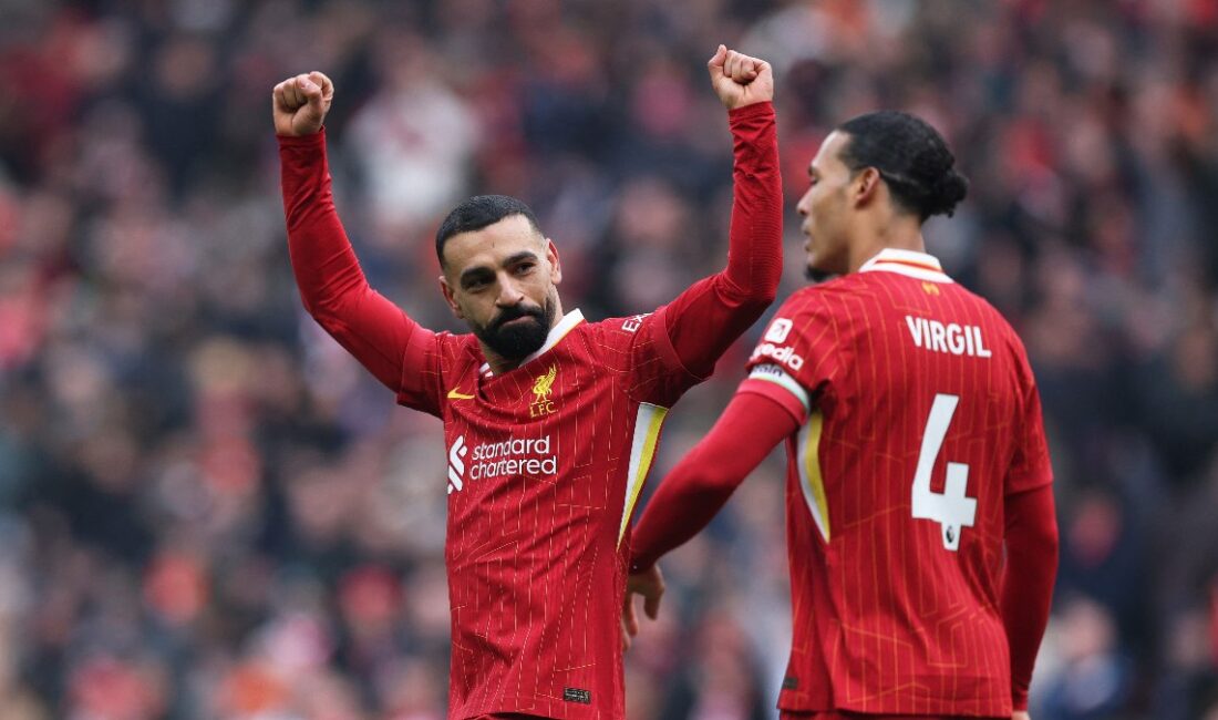 İngiltere Premier Lig'in 25. haftasında Liverpool, sahasında Wolverhampton ile karşı