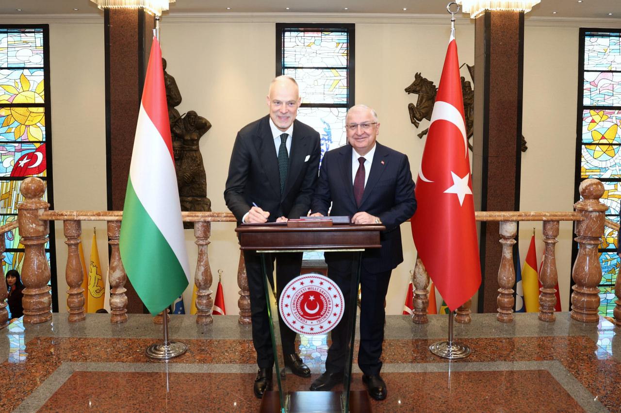 Macaristan Savunma Bakanı'nın Türkiye Ziyareti ve İkili Görüşmeler