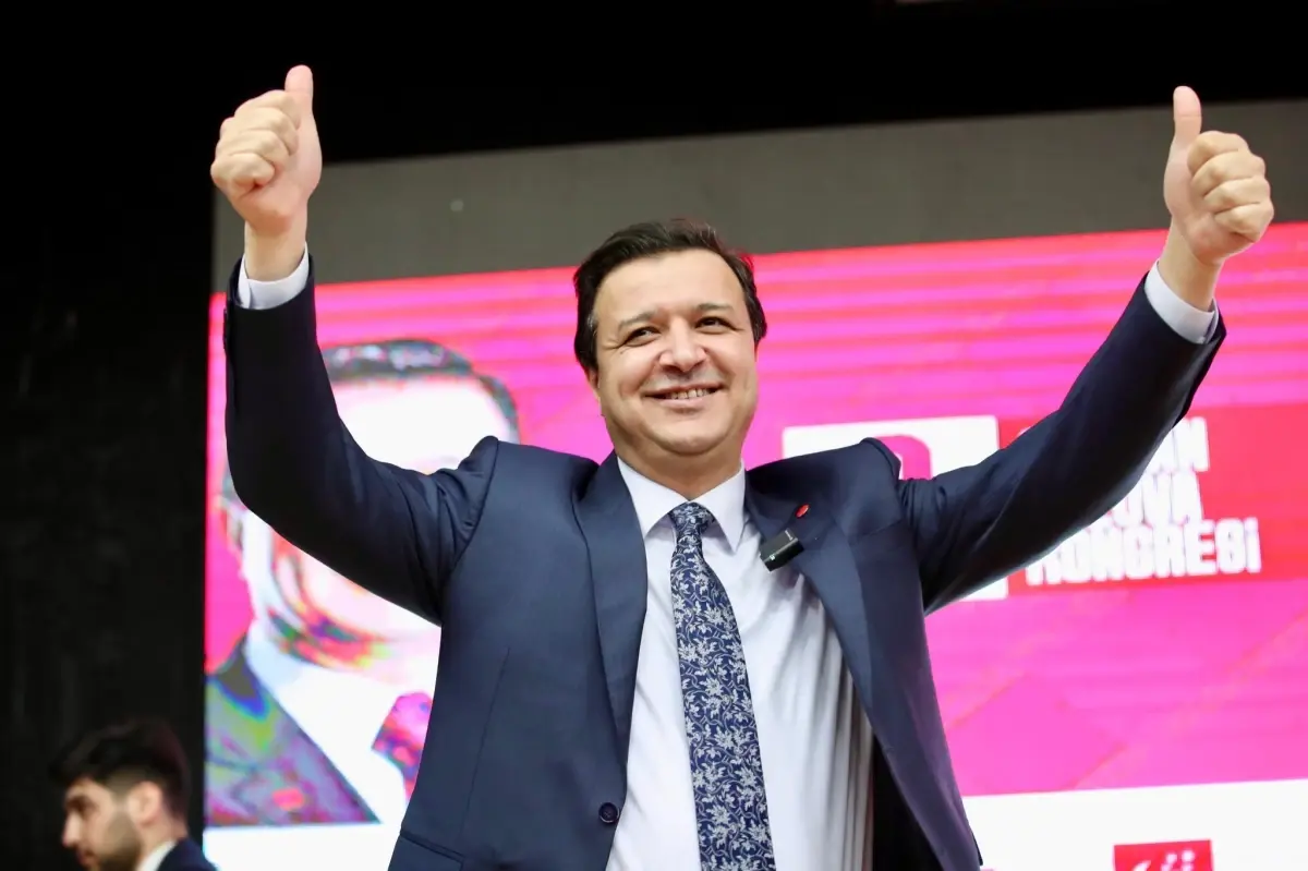 Mahmut Arıkan, dış politika dinamiklerini ve son dönemde yaşanan yangın