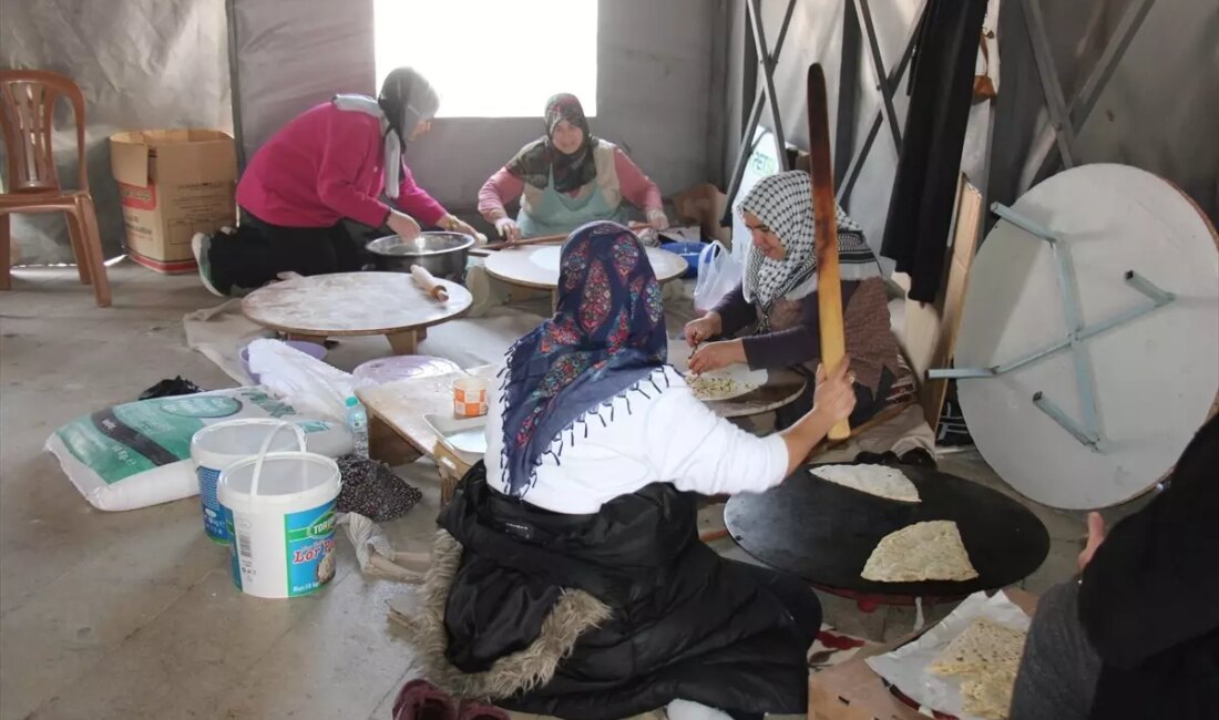 Malatya'da Gazze'ye destek olmak amacıyla düzenlenen yardım kermesi, hayırseverlerin bir