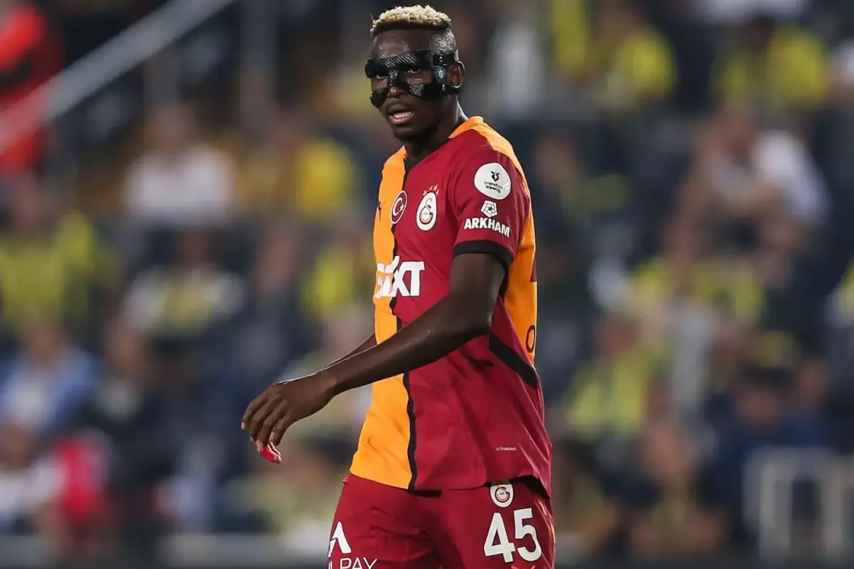 Premier Lig devi Manchester United, Napoli'den kiralık olarak Galatasaray'a gelen