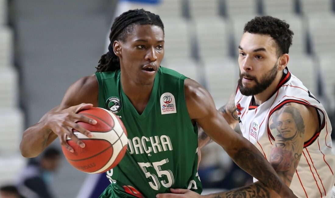 Manisa Basket ile Darüşşafaka arasındaki heyecan dolu mücadeleye tanık olun!
