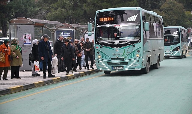 Manisa Büyükşehir Belediyesi, eğitime destek ve ulaşım önlemleri ile öğrencilerin