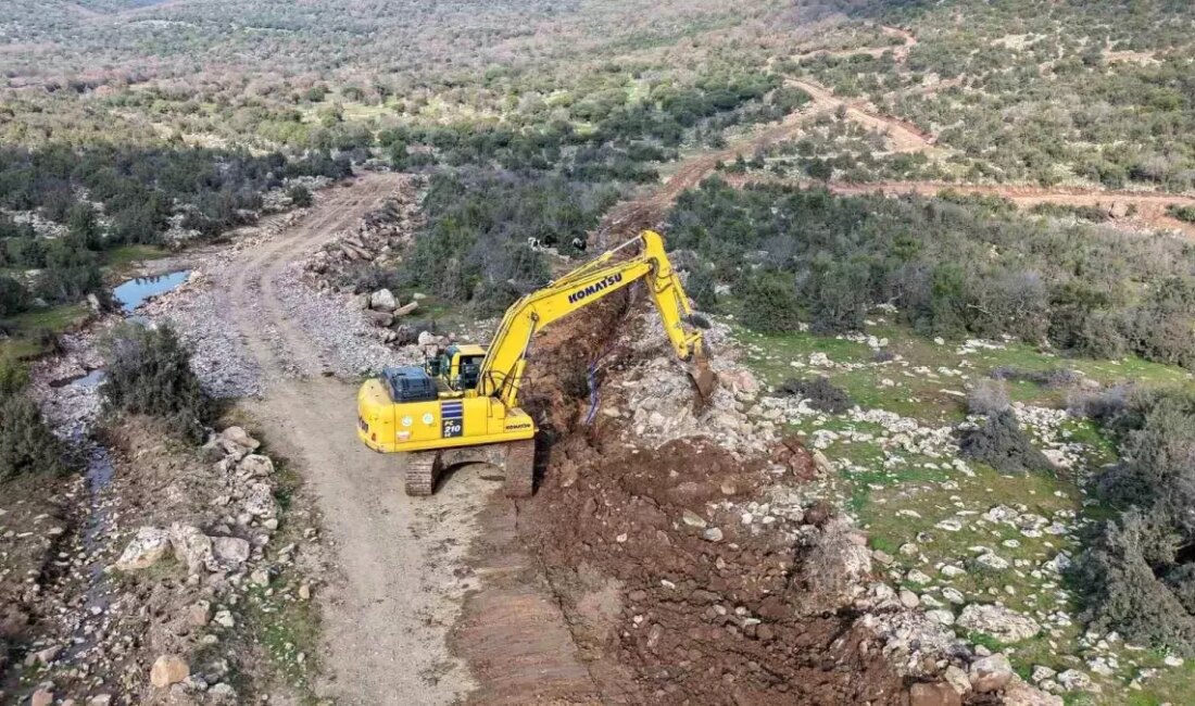 Manisa'nın Pınarköy Mahallesi'nde içme suyu altyapı çalışmaları başladı. Yeni projelerle