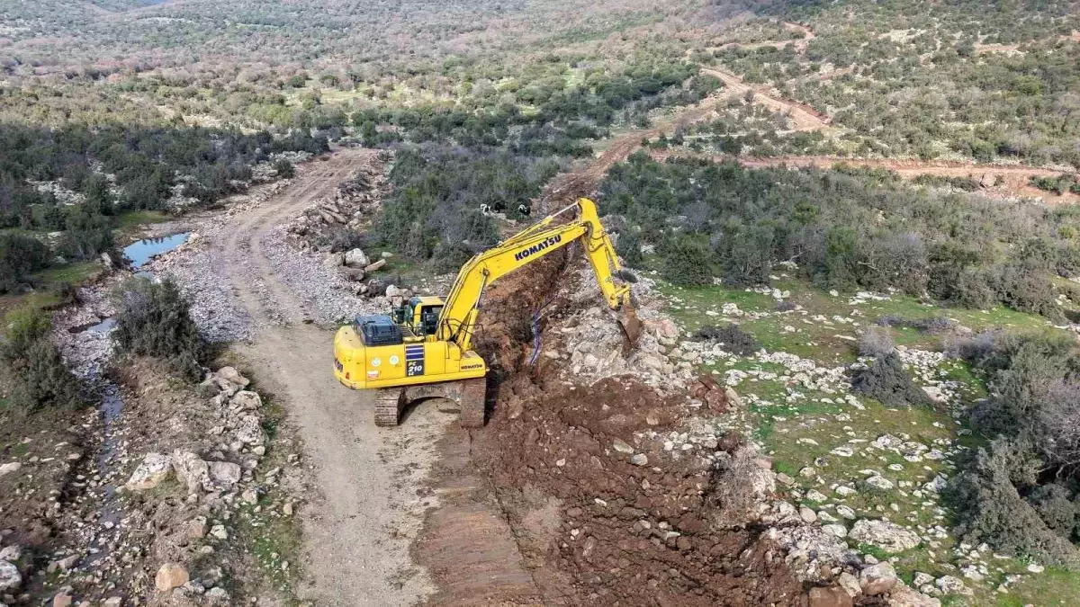 Manisa'nın Pınarköy Mahallesi'nde içme suyu altyapı çalışmaları başladı. Yeni projelerle