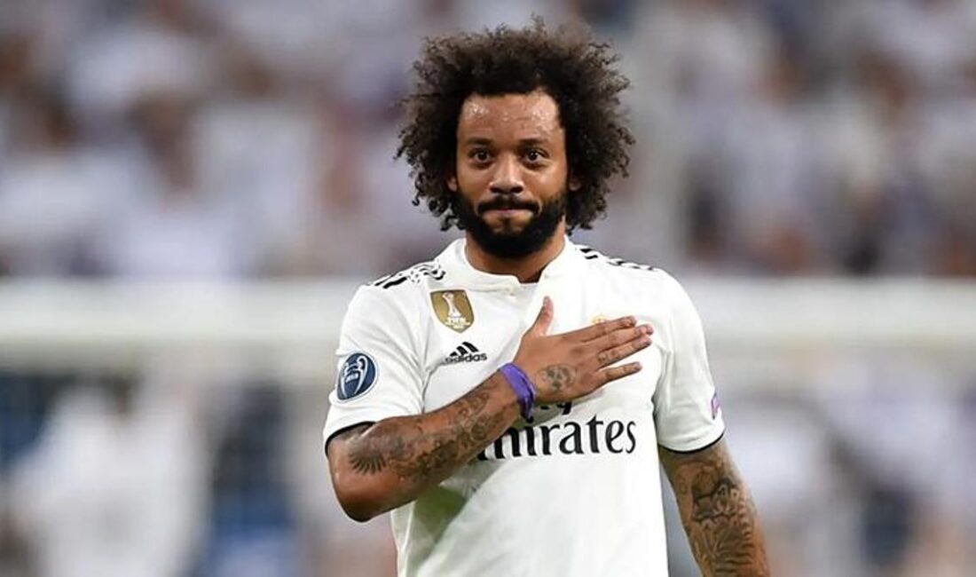 Brezilyalı futbolcu Marcelo, unutulmaz kariyerine veda etti. Uzun yıllar süren