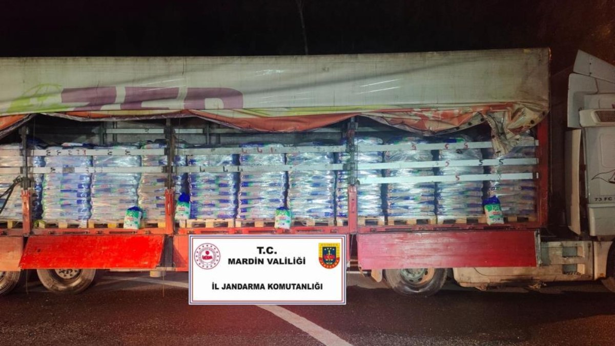Mardin'de gerçekleştirilen başarılı bir operasyonla 25 ton sahte deterjan ele