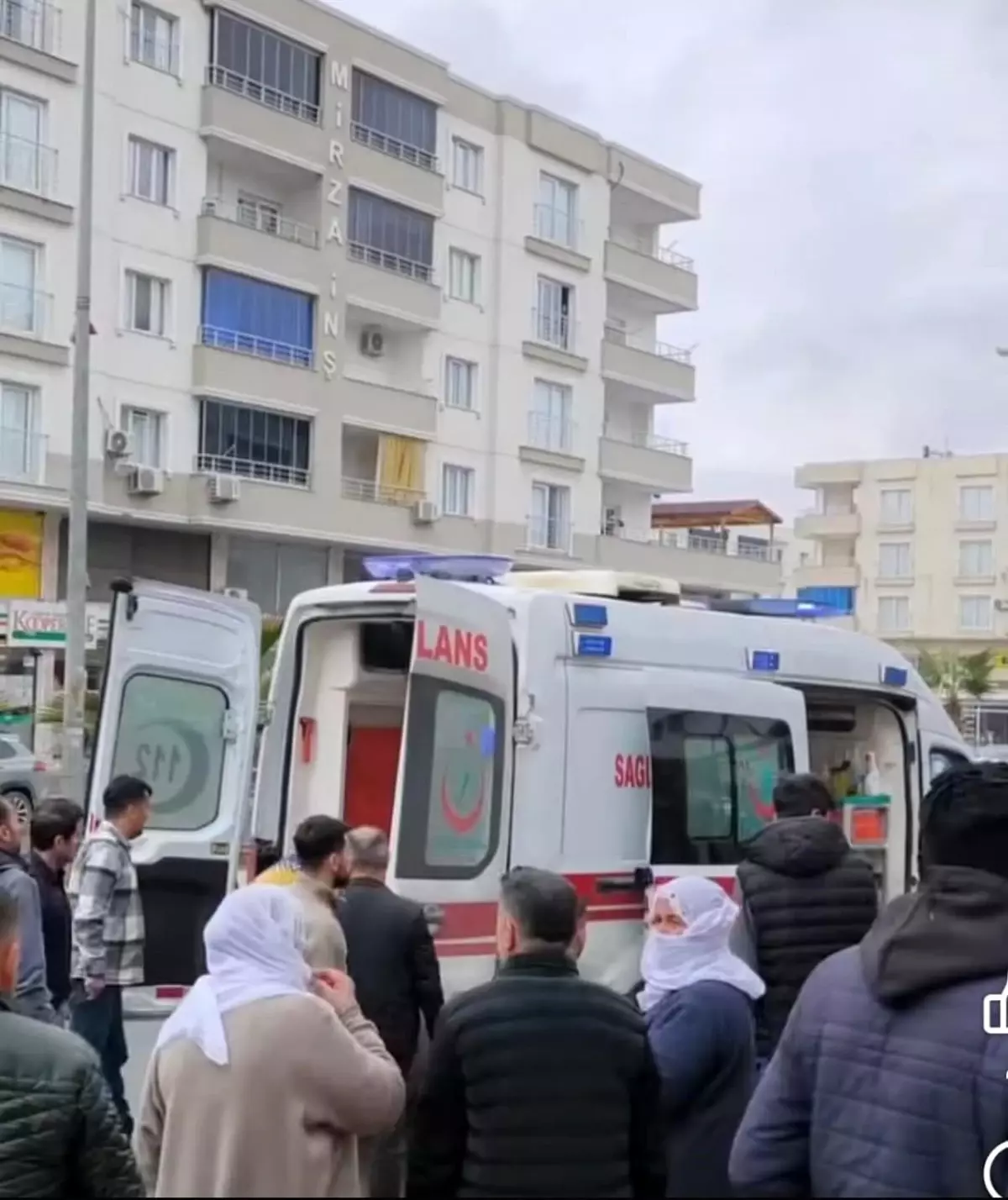 Mardin'de meydana gelen silahlı kavga sonucunda 1 kişi ağır yaralandı.