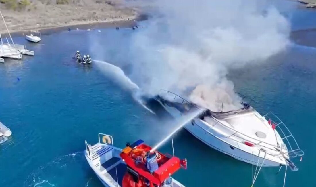 Marmaris'te bir motoryat yangını meydana geldi. Yangına hızlı müdahale eden