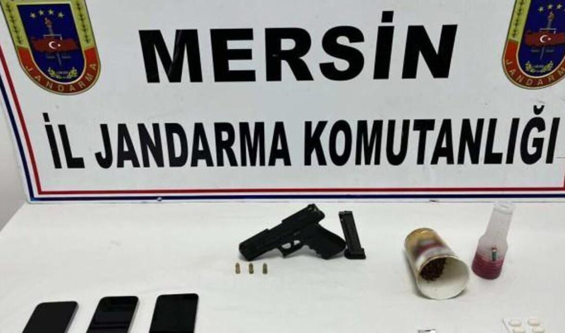 Mersin'de düzenlenen uyuşturucu ticareti operasyonunda 7 zanlı yakalandı. Polis ekipleri,